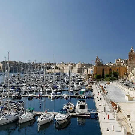 3 Bedroom Town House, Birgu