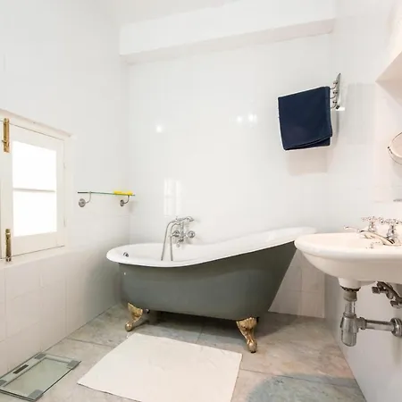 3 Bedroom Town House, Semesterbostad Birgu